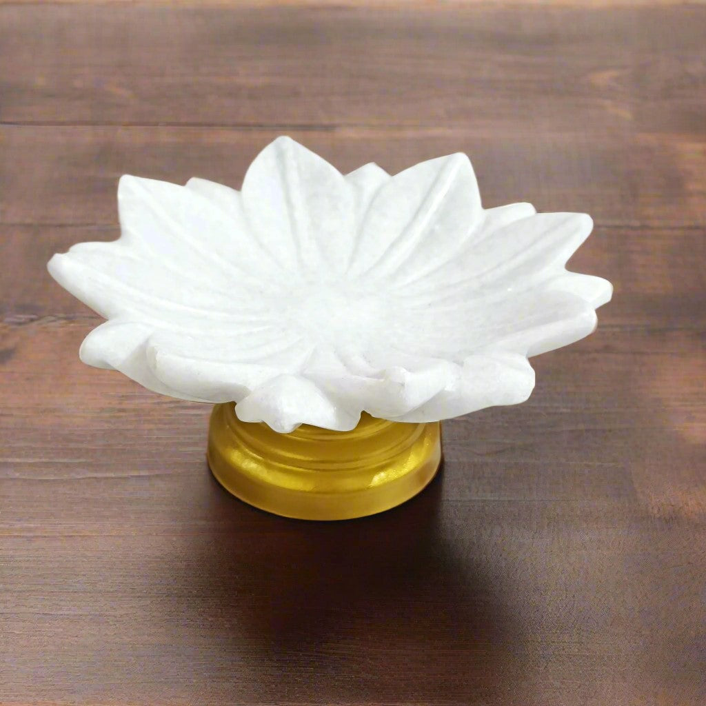 white marble lotus shape fruit bowl/snacks bowl/urli/home décor with metal stand, 6"
